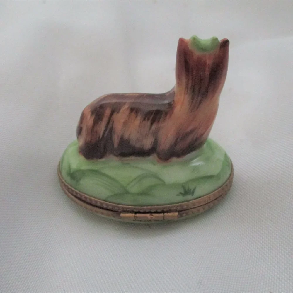 PEINT MAIN LIMOGES FRANCE Porcelain TERRIER DOG BOX w BONE